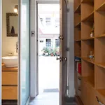 Encantador Estudio Privado Con Bano Y Kitchenette
