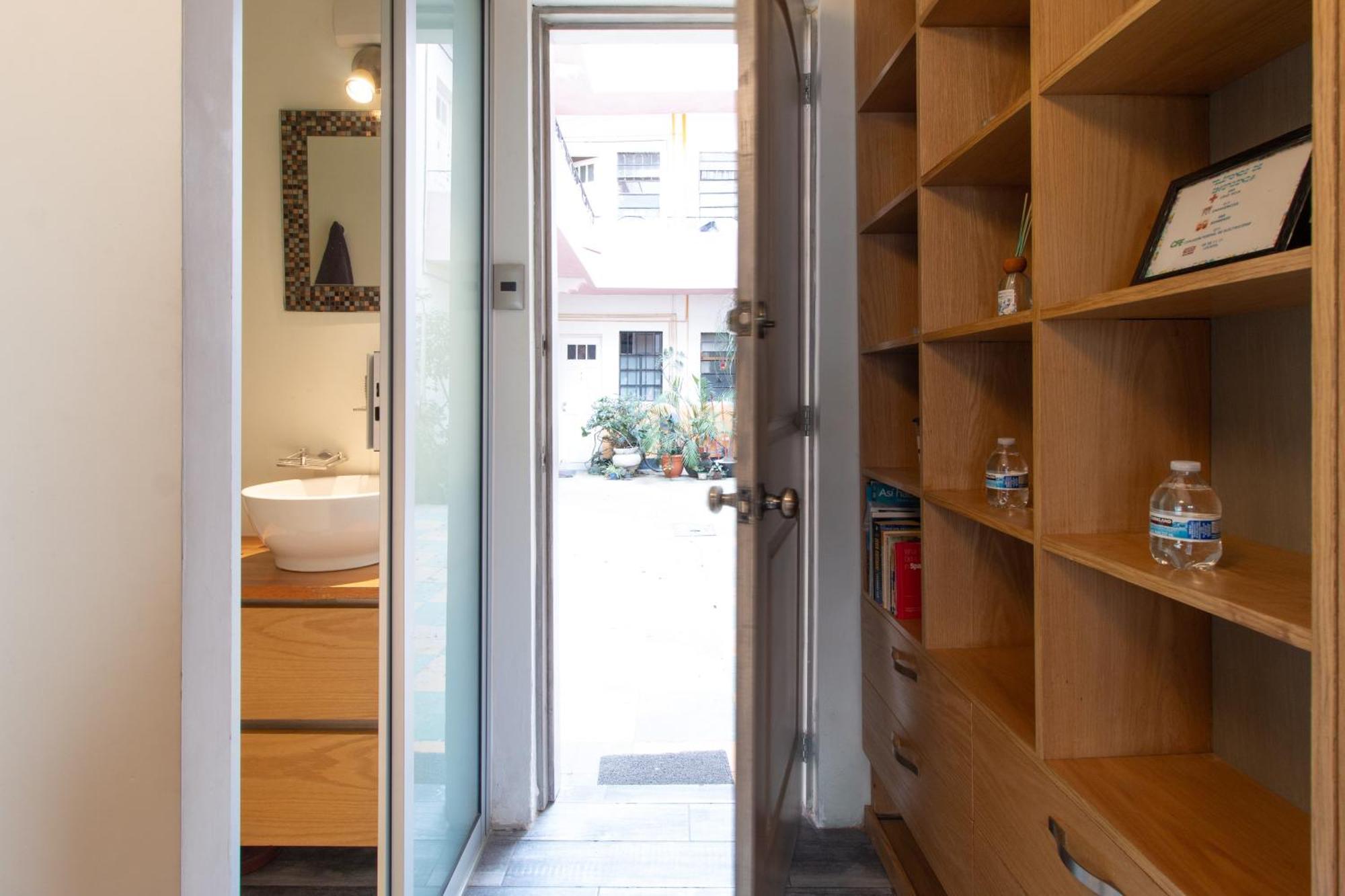 Encantador Estudio Privado Con Bano Y Kitchenette * Mexico City