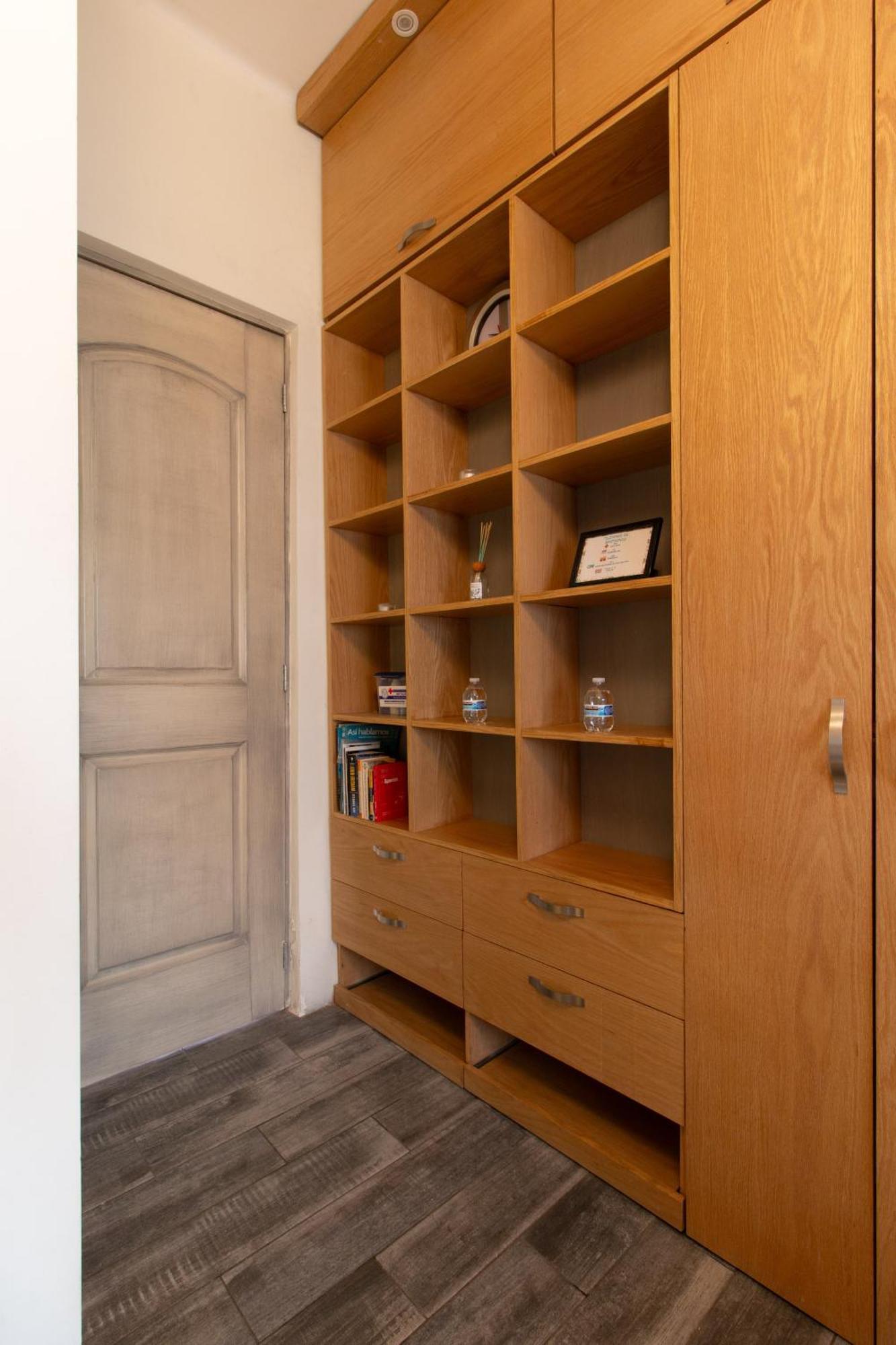 Encantador Estudio Privado Con Bano Y Kitchenette *